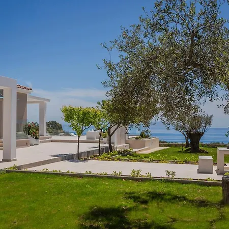 Villa Olea O' Luxury Living Pesádha