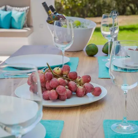 Olea O' Luxury Living Вилла Песада